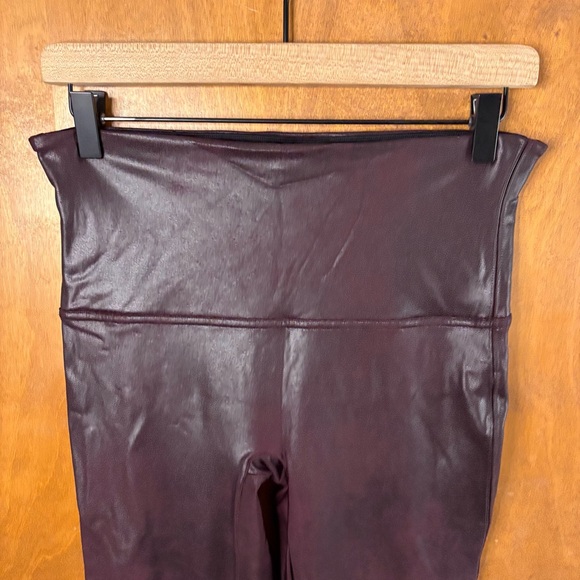 Spanx Faux Leather Leggings Wine Burgundy High Rise XL Sleek Boho Minimalist Mod - Picture 4 of 12
